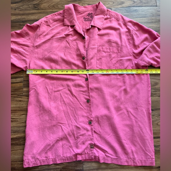 Tommy Bahama Men’s XL Red Tropical Print Silk Short Sleeve Button Shirt - Picture 6 of 6